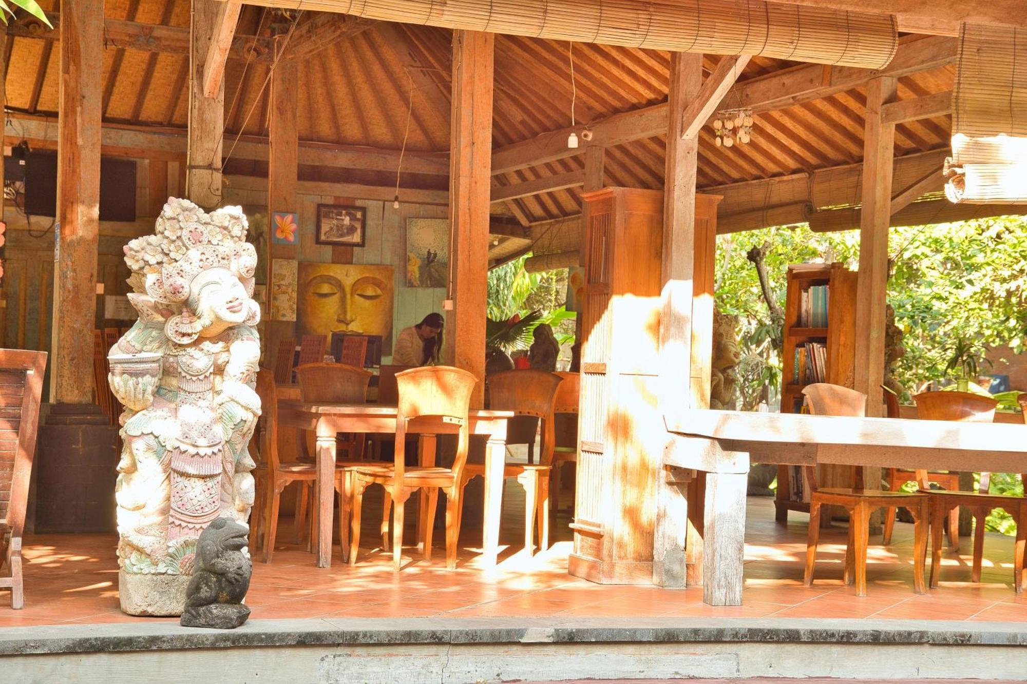 Bali Telaga Hati Yoga Healing And Retreat Center Hostel Sanur Екстериор снимка