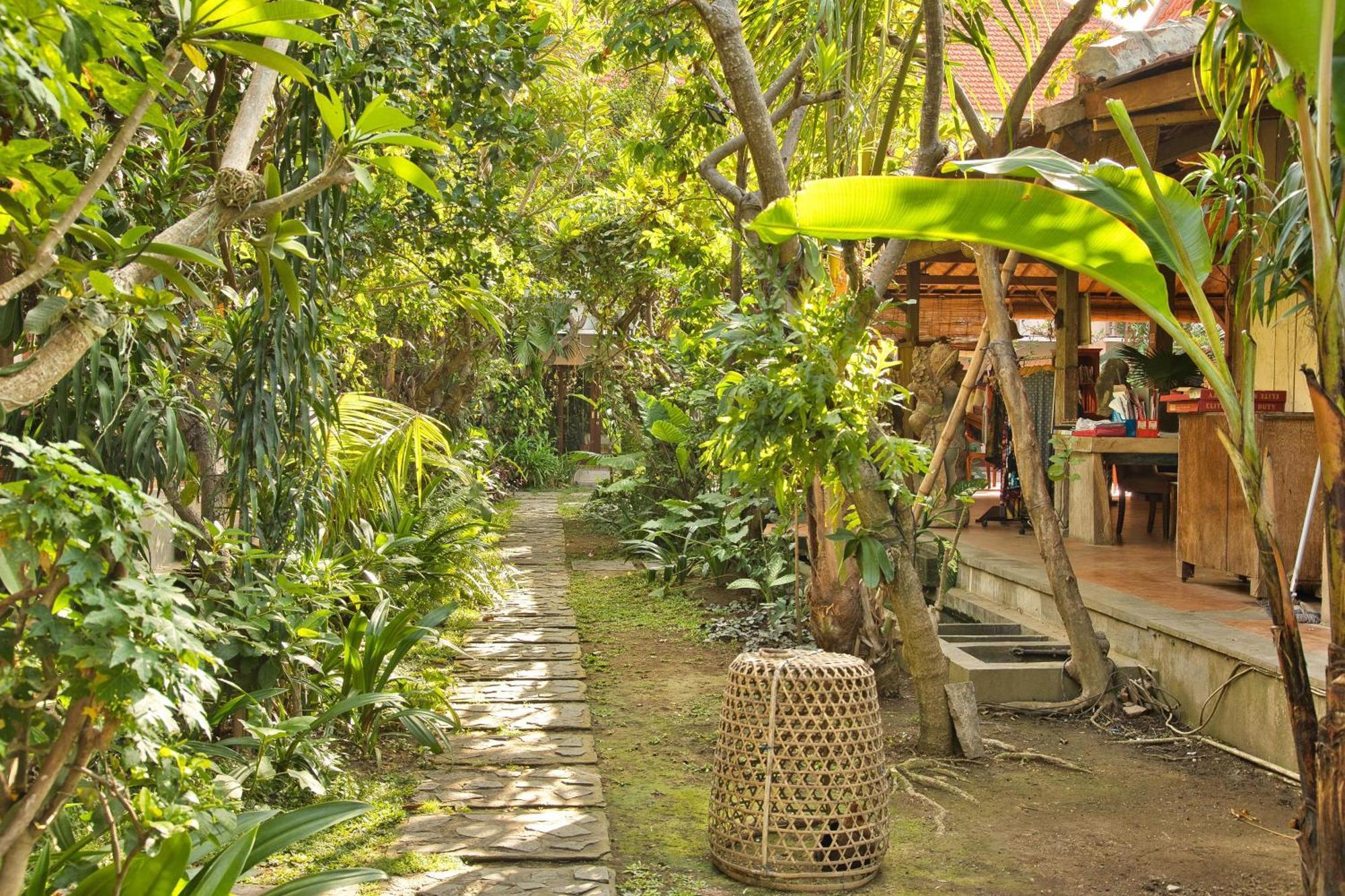 Bali Telaga Hati Yoga Healing And Retreat Center Hostel Sanur Екстериор снимка